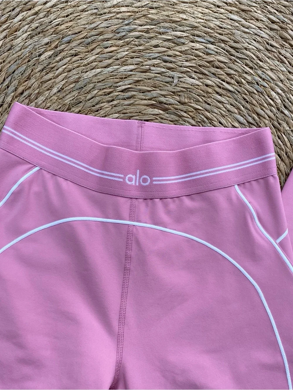 Alo Pink Seam Detail Sports Bra & Legging Set - Picture 4 of 10